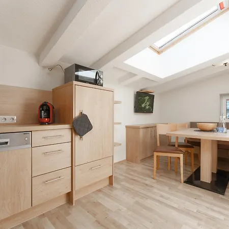 Oskar Apartment