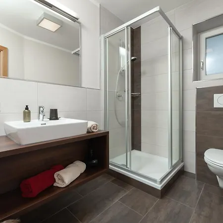 Oskar Apartamento *